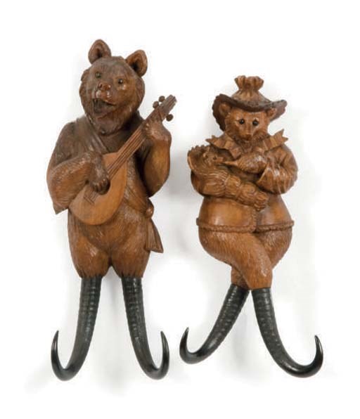 TWO BLACK FOREST CARVED FRUITWOOD AND HORN BEAR FORM COAT HOOKS,