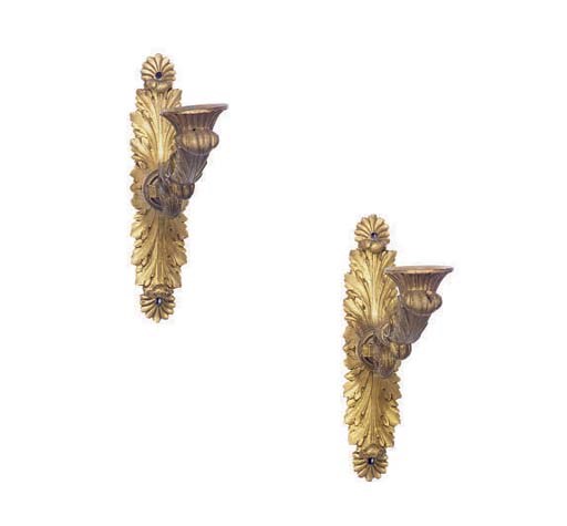 A PAIR OF FRENCH GILT BRONZE SINGLE BRANCH WALL APPLIQUES,