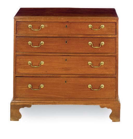AN ENGLISH MAHOGANY CHEST OF DRAWERS,