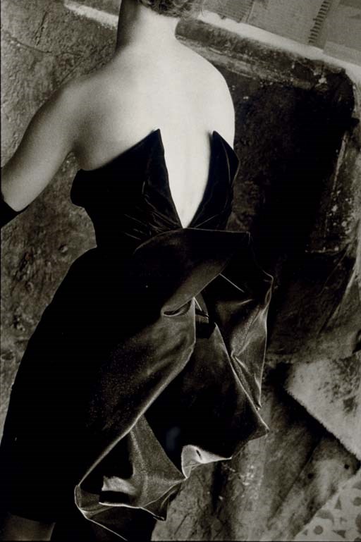 SARAH MOON (b. 1940)