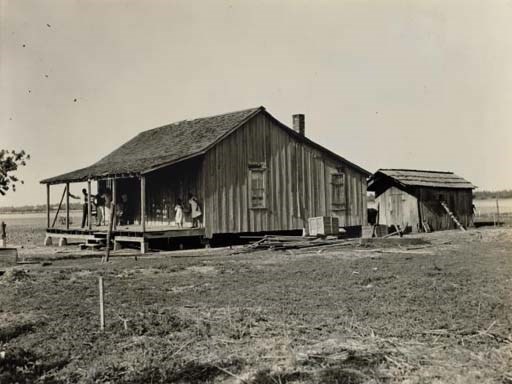 RUSSELL LEE (1903-1986)