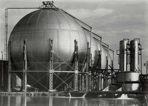 MARGARET BOURKE-WHITE (1904-1971)
