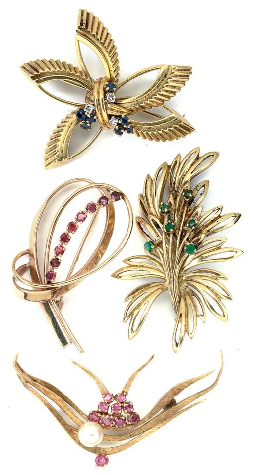 A GROUP OF FOUR GEM BROOCHES