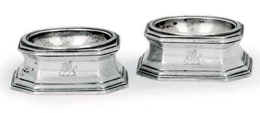 A PAIR OF VICTORIAN SILVER TRENCHER-SALTS