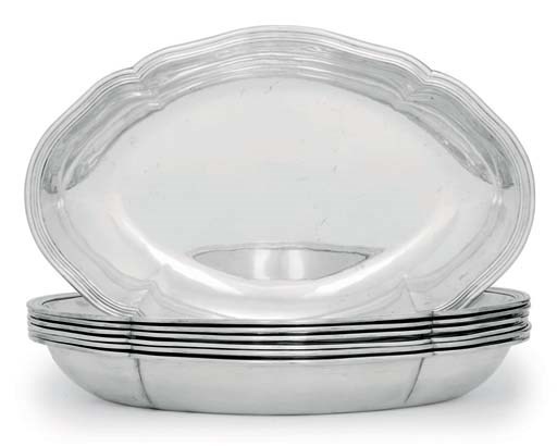 A SET OF SEVEN ELIZABETH II SILVER ENTRÉE-DISHES