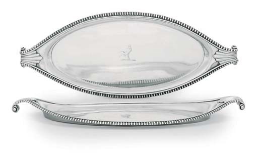 A PAIR OF GEORGE III SILVER SNUFFER-TRAYS