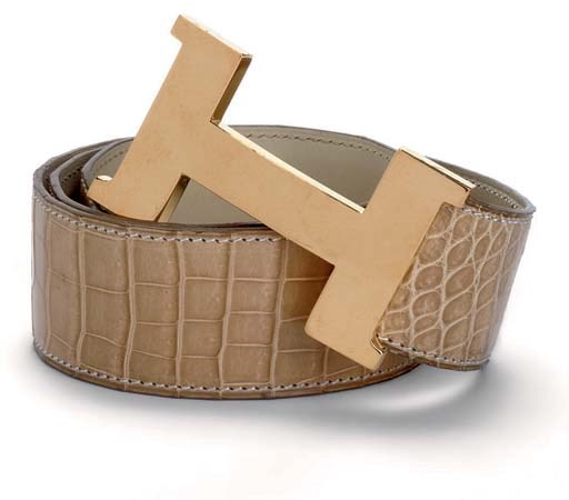 A VANILLA CROCODILE 'H' BELT