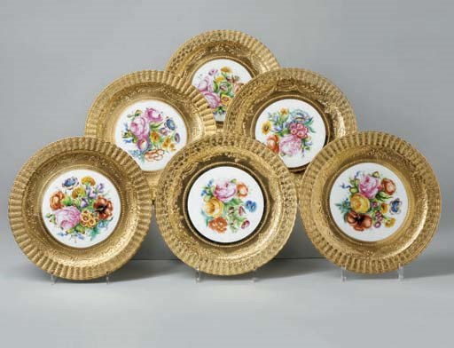 SIX ASSIETTES EN PORCELAINE DE PARIS (LE TALLEC)