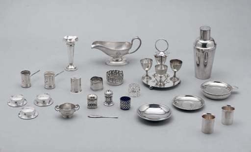 ENSEMBLE EN ARGENT ET METAL ARGENTE