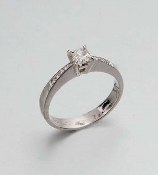 BAGUE DIAMANT, PAR KORLOFF
