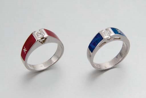DEUX BAGUES EMAIL ET DIAMANTS, PAR KORLOFF
