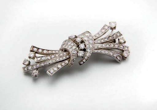 BROCHE DIAMANTS