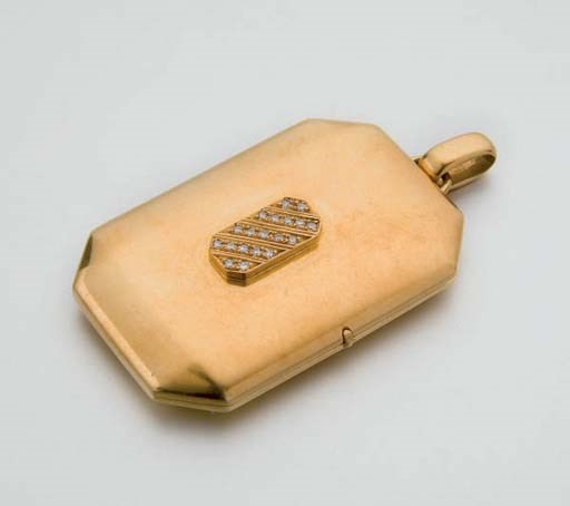 PENDENTIF PORTE-PHOTOS EN OR ET DIAMANTS