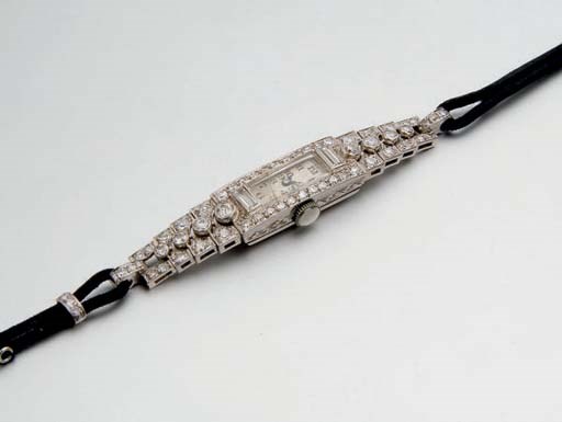 MONTRE BRACELET DIAMANTS