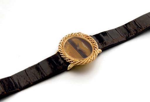 MONTRE BRACELET DE DAME EN OR, PAR VACHERON CONSTANTIN
