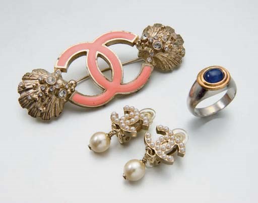 LOT DE BIJOUX