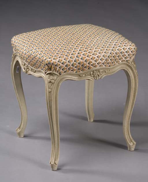TABOURET DE STYLE LOUIS XV