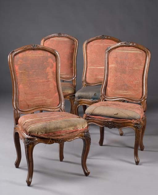 SUITE DE QUATRE CHAISES GENOISES DU XVIIIEME SIECLE