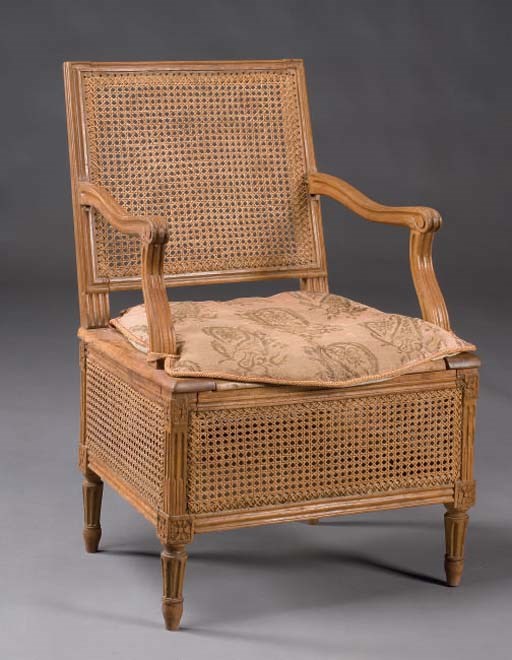 FAUTEUIL DE COMMODITE D'EPOQUE LOUIS XVI