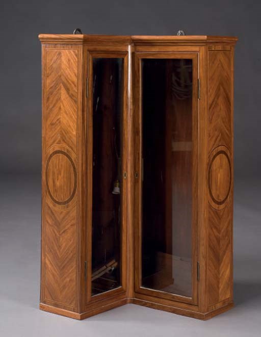 ETAGERE D'ANGLE DU DEBUT DU XXEME SIECLE