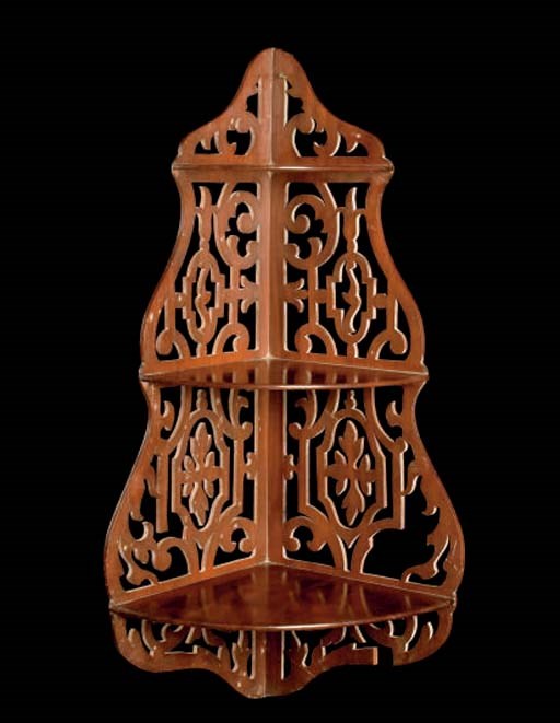 ETAGERE D'ANGLE DU XIXEME SIECLE