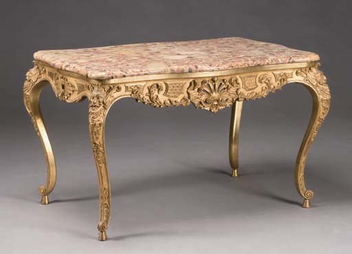 TABLE DE MILIEU DE STYLE LOUIS XV