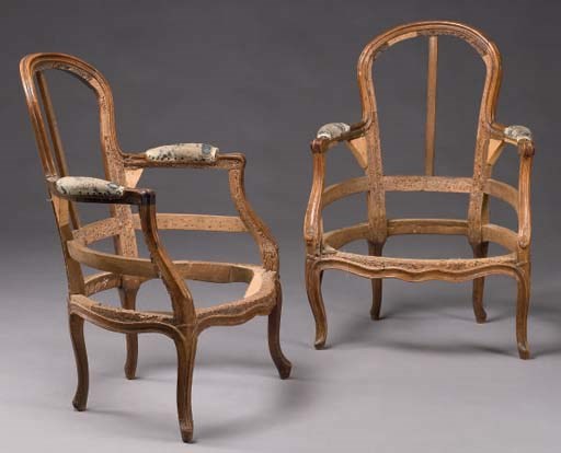 PAIRE DE BOIS DE BERGERES D'EPOQUE LOUIS XV