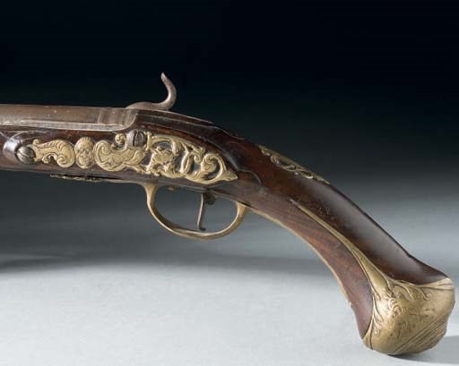 PISTOLET A SILEX DU DEBUT DU XVIIIEME SIECLE