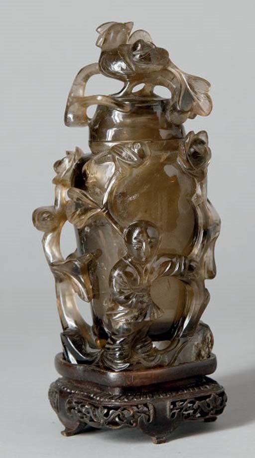 PETIT VASE ET SON COUVERCLE