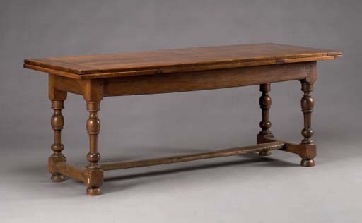 TABLE DE REFECTOIRE EN PARTIE DU XIXEME SIECLE
