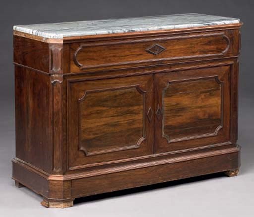 COMMODE VERS 1900