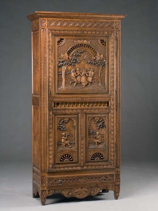 ARMOIRE BRETONNE DU DEBUT DU XXEME SIECLE