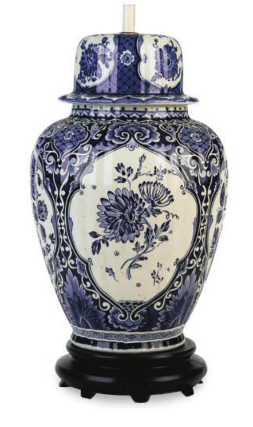 A DUTCH DELFT BLUE AND WHITE BALUSTER VASE AND COVER,