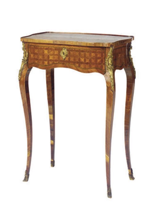 A FRENCH BRONZE-MOUNTED PARQUETRY SIDE TABLE,