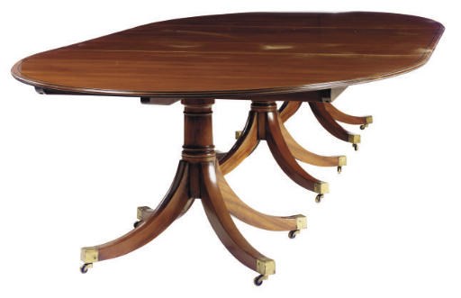 AN ENGLISH MAHOGANY TRIPLE PEDESTAL DINING TABLE,