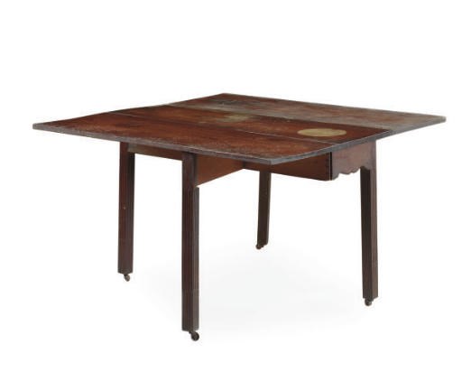 AN AMERICAN CHIPPENDALE MAHOGANY BREAKFAST TABLE,