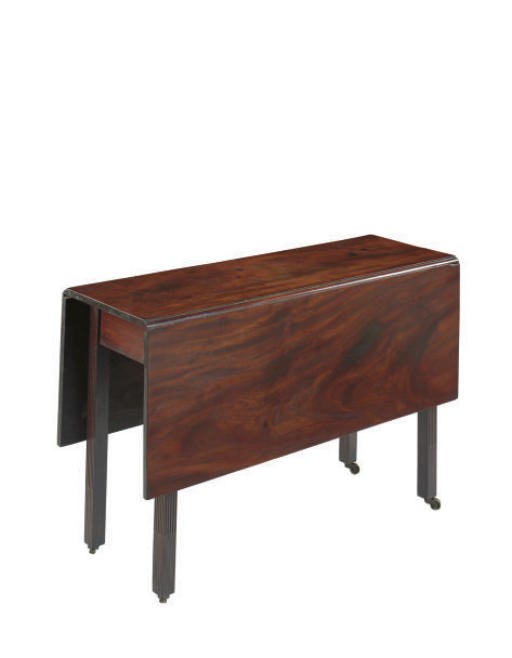 AN AMERICAN CHIPPENDALE MAHOGANY DROP-LEAF DINING TABLE,