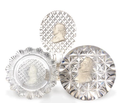 A GROUP OF EIGHT SULFIDE GLASS DESK ACCESSORIES,