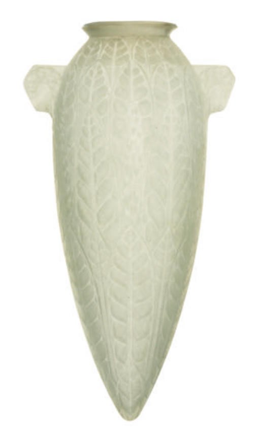 A FRENCH ETCHED GLASS BACKPLATE AND FROSTED GLASS SCONCE,