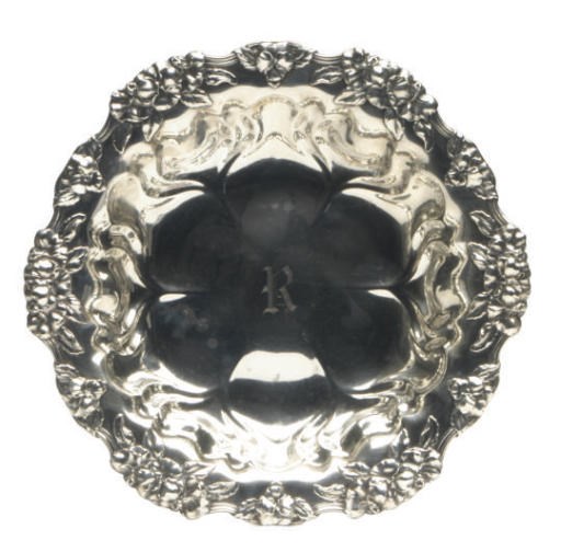 AN AMERICAN SILVER CENTER BOWL,
