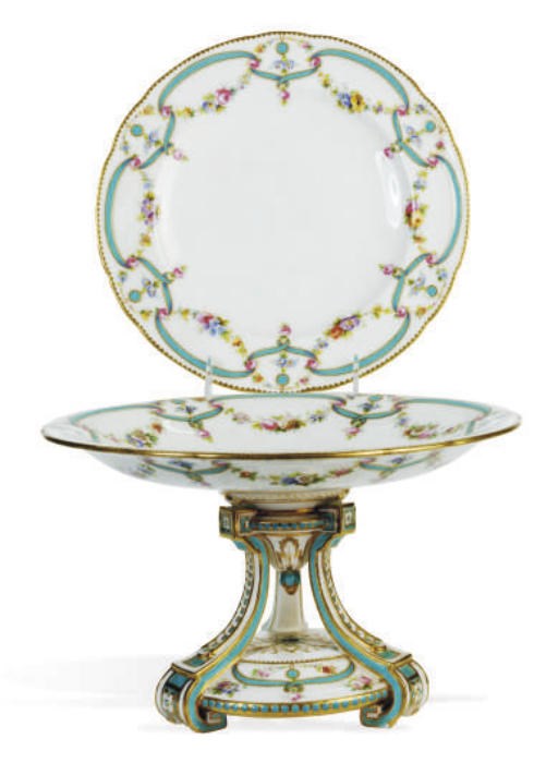 AN ENGLISH PORCELAIN PART DESSERT SERVICE,
