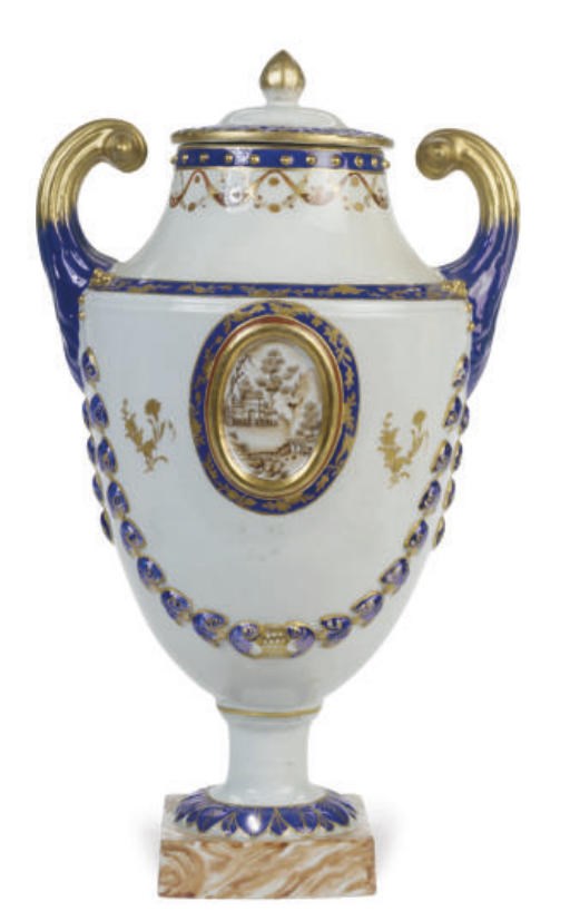 A CHINESE EXPORT STYLE TWO-HANDLED MANDARIN PALETTE VASE AND COVER,