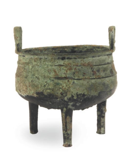 AN ARCHAIC CHINESE BRONZE DING,