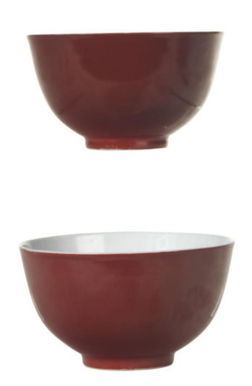 A PAIR OF CHINESE COPPER RED-GLAZED PORCELAIN BOWLS,