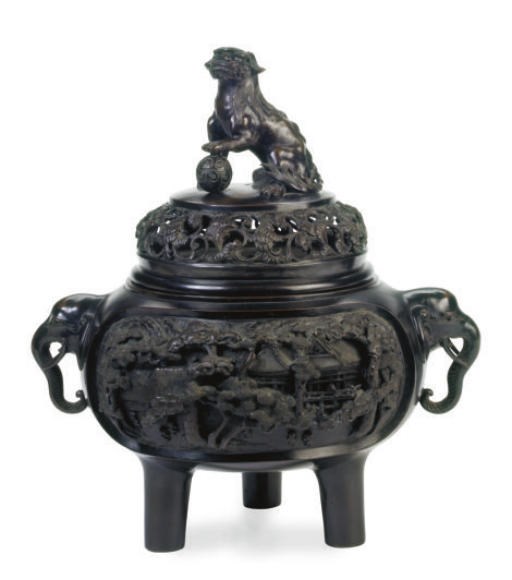 A JAPANESE BRONZE TWO-HANDLED TRIPOD CENSER AND COVER,