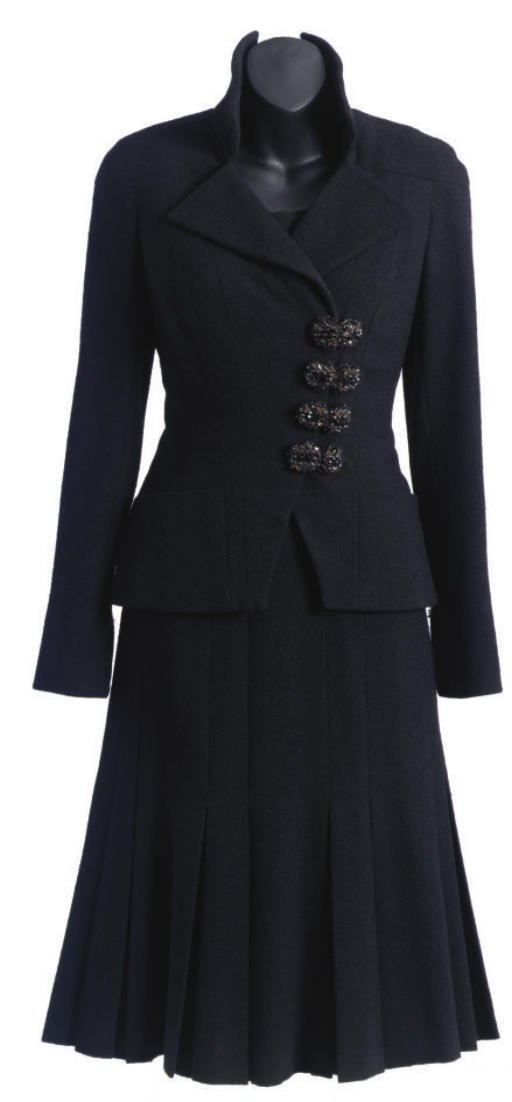 A CHANEL COUTURE BLACK WOOL CREPE ENSEMBLE,