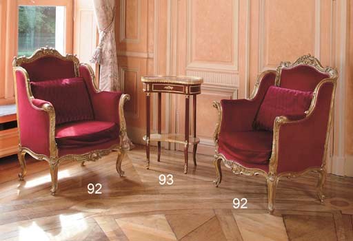 A PAIR OF LOUIS XV STYLE GILTWOOD BERGERES