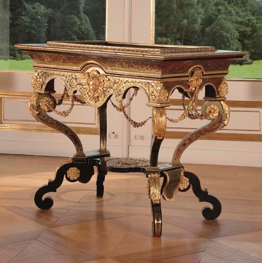 A NAPOLEON III ORMOLU-MOUNTED CUT BRASS-INLAID RED TORTOISESHELL, BLUED HORN, EBONY AND EBONISED 'BOULLE' JARDINIERE
