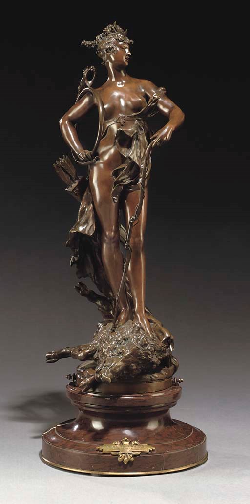 A FRENCH BRONZE FIGURE ENTITLED 'DIANA VICTORIEUSE'