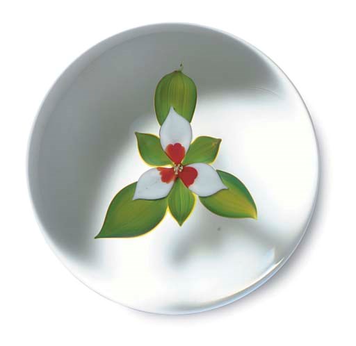 A PAUL STANKARD PAINTED TRILLIUM WEIGHT